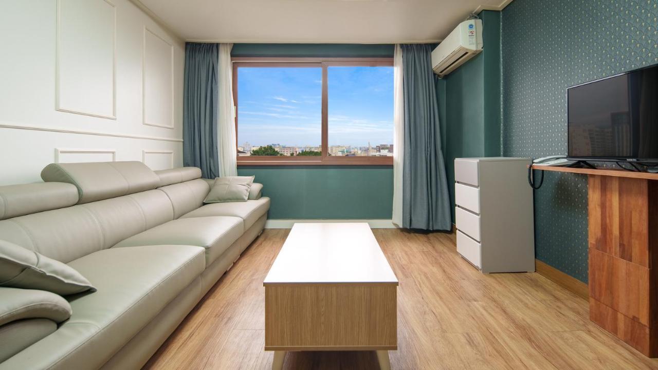 Hiker Hotel Csedzsu Kültér fotó